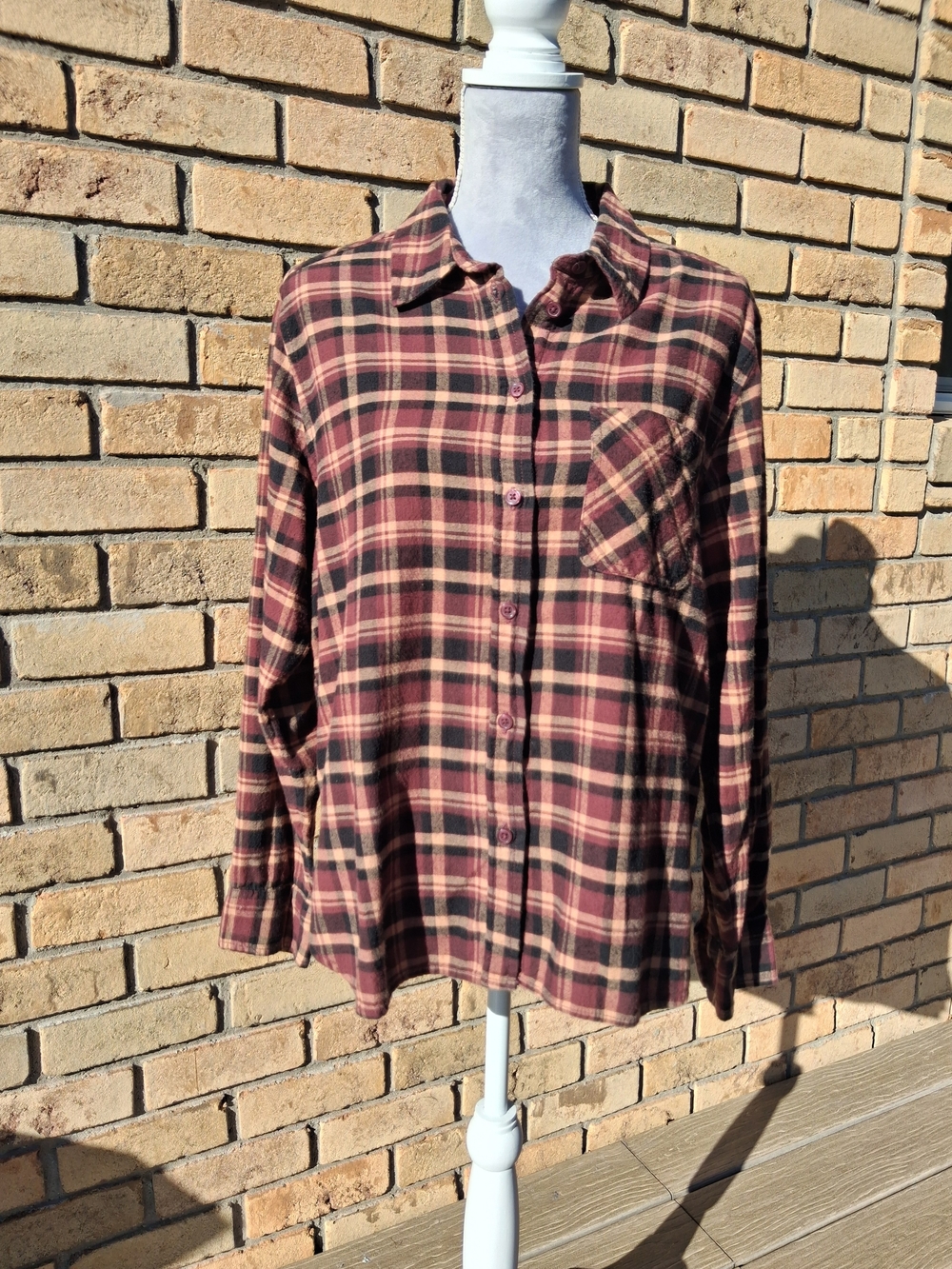 Time and Tru Burgandy & Brown Plaid Button-Down Shirt Size Large